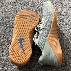 Nike Metcon 5 (Size 9)
